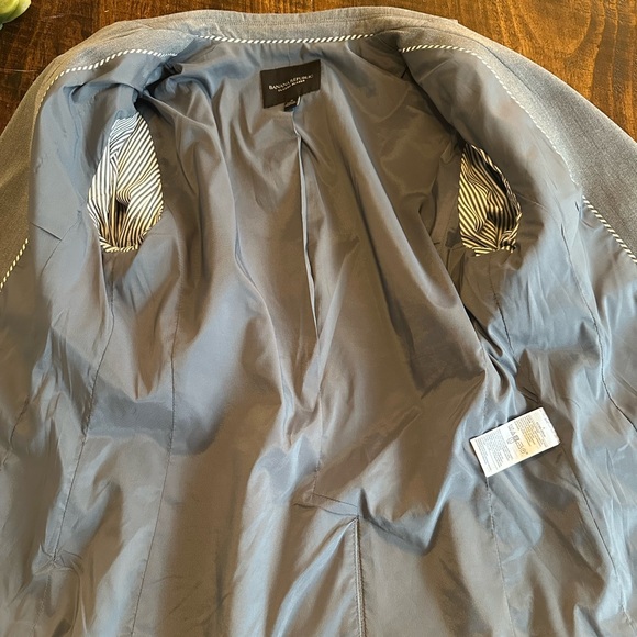 Banana Republic | Gray Classic Blazer, Size 4 - Picture 6 of 9